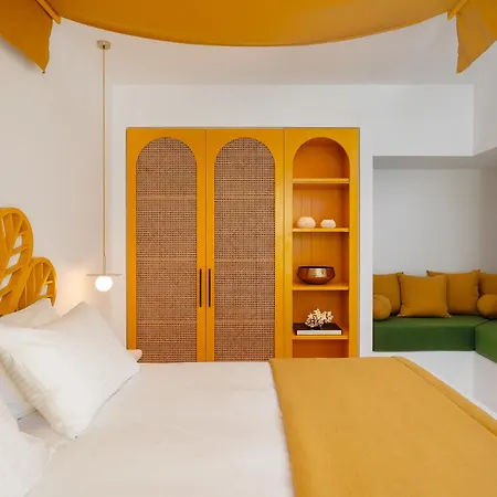 Croco Mykonos Отель Тоурлос