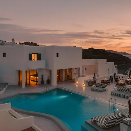 Croco Mykonos Отель Тоурлос