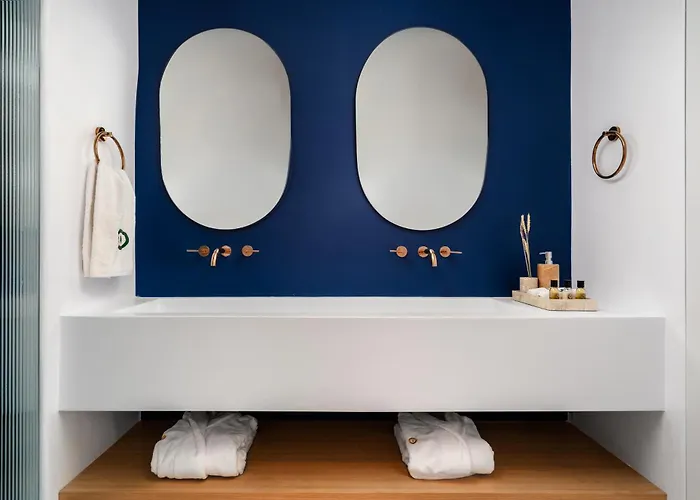 Отель Croco Mykonos Тоурлос