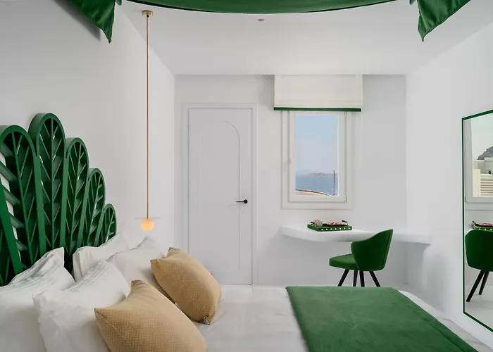 Croco Mykonos Отель Тоурлос